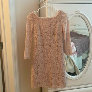 Gorgeous Adrianna Papell Dress.